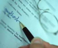 podpisywanie umowy,pisma
