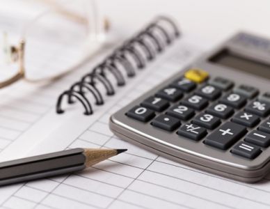 Jakie skutki w VAT ma odpłatny najem wykonywany dla innego podatnika?